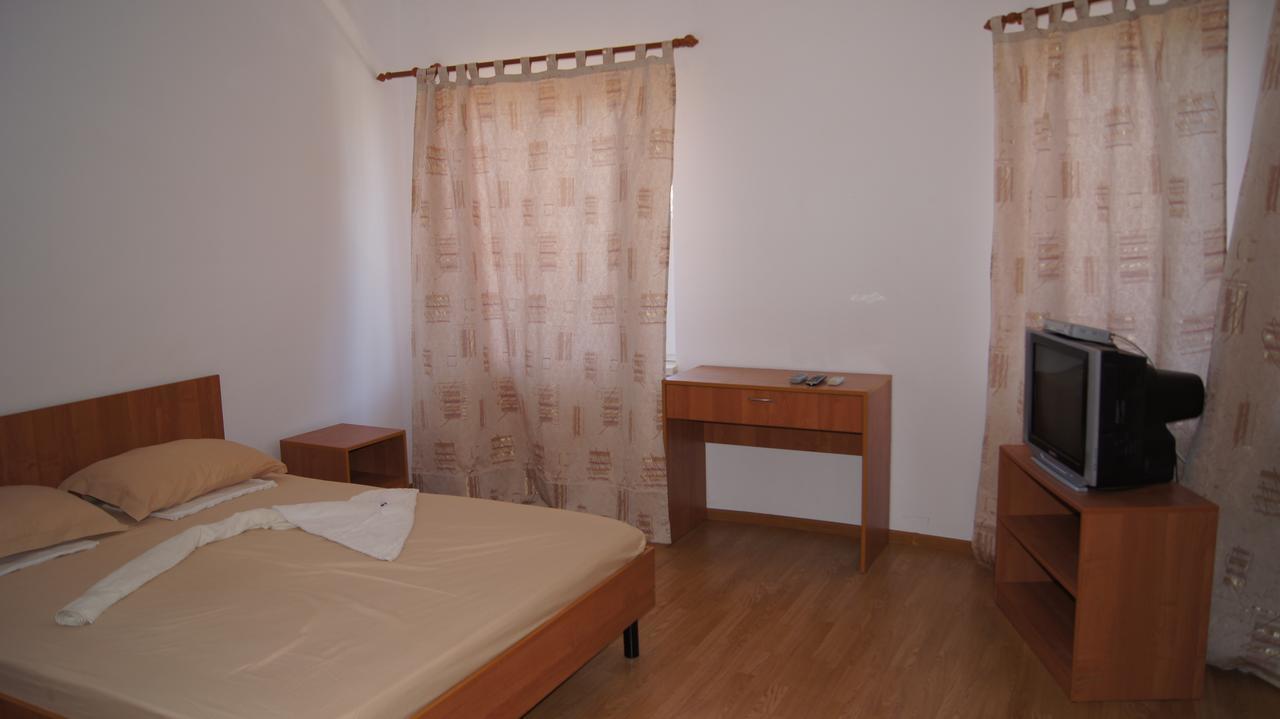 Hotel Sharmat Pizunda Luaran gambar